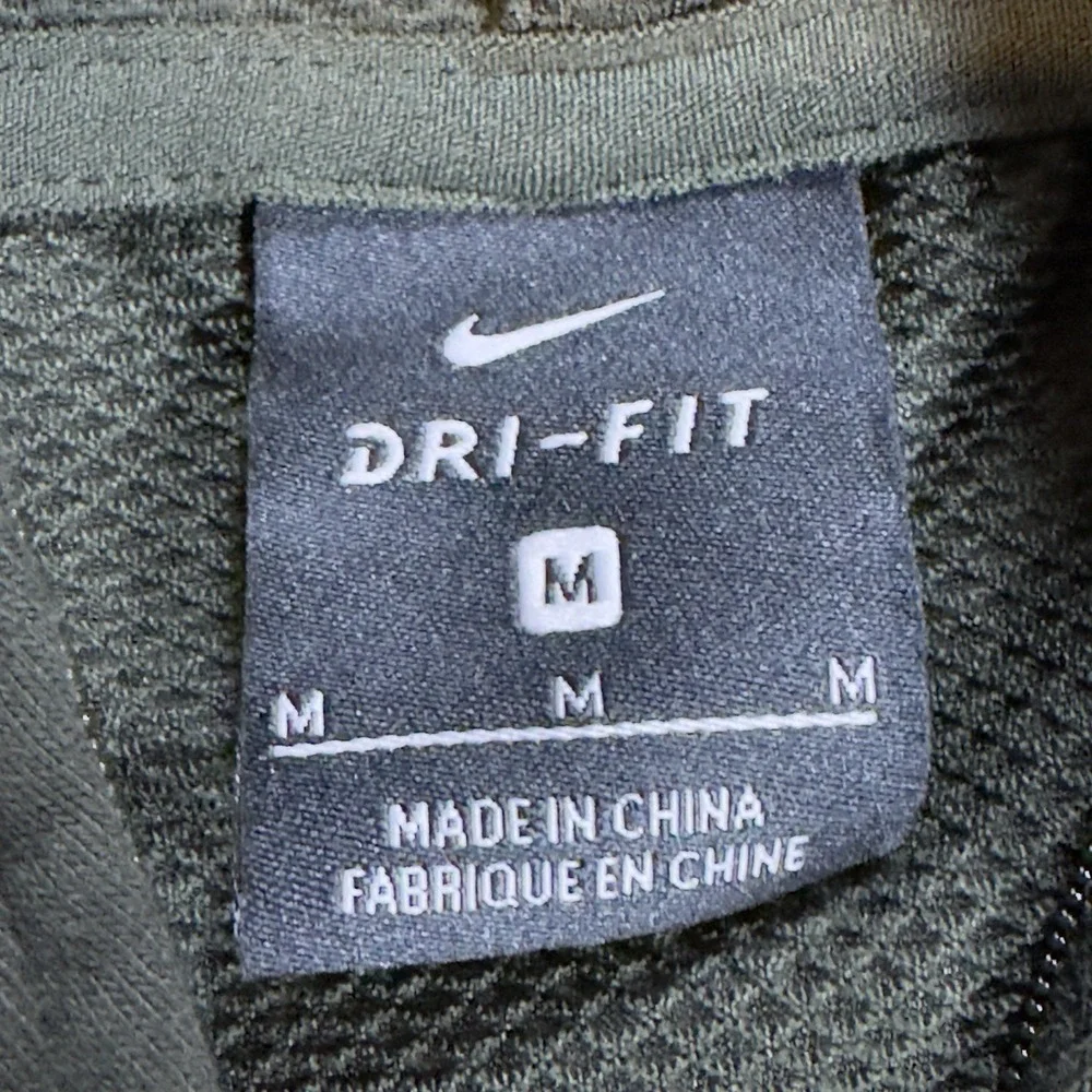 Nike this women